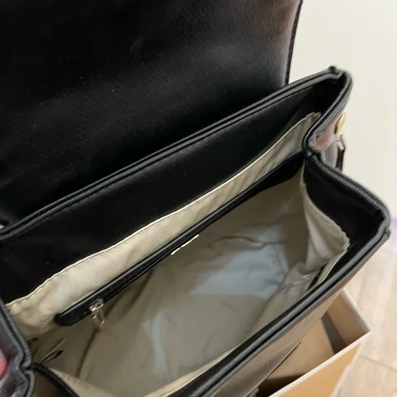 Authentic Guess Backpack - Picture 2 of 6